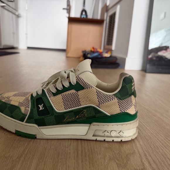 Louis Vuitton Green and White Sneakers - Picture 6 of 6